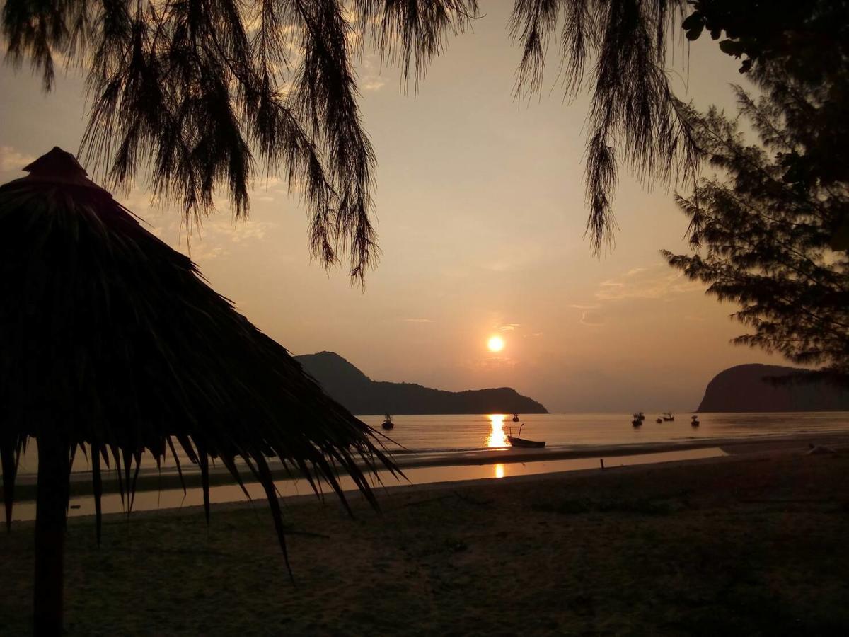 Blue Beach Resort Sam Roi Yot Exteriör bild