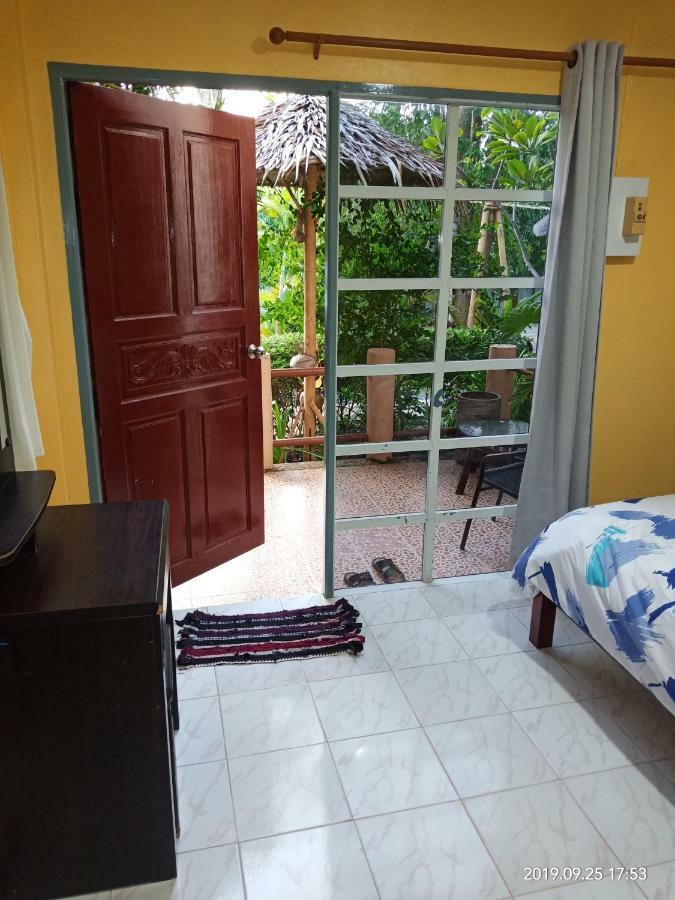Blue Beach Resort Sam Roi Yot Rum bild