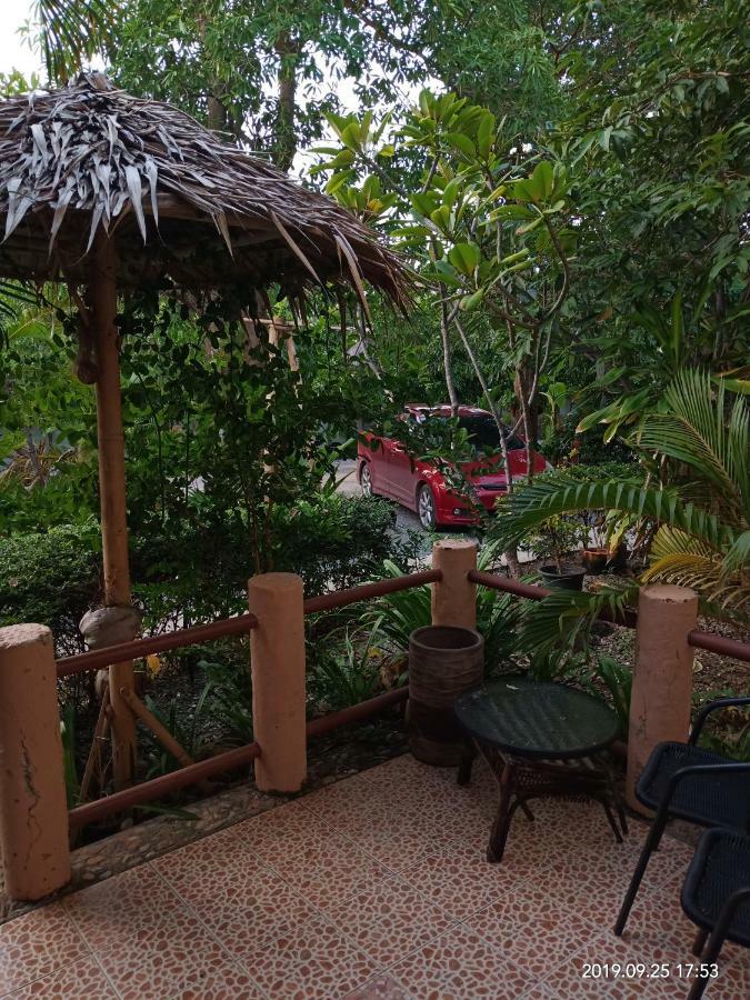 Blue Beach Resort Sam Roi Yot Rum bild